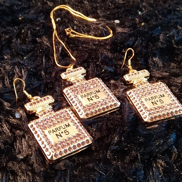 NWT Handmade 3pc LUXURY INSPIRED ✨BLING✨ Necklace & Earrings Set - Picture 11 of 17